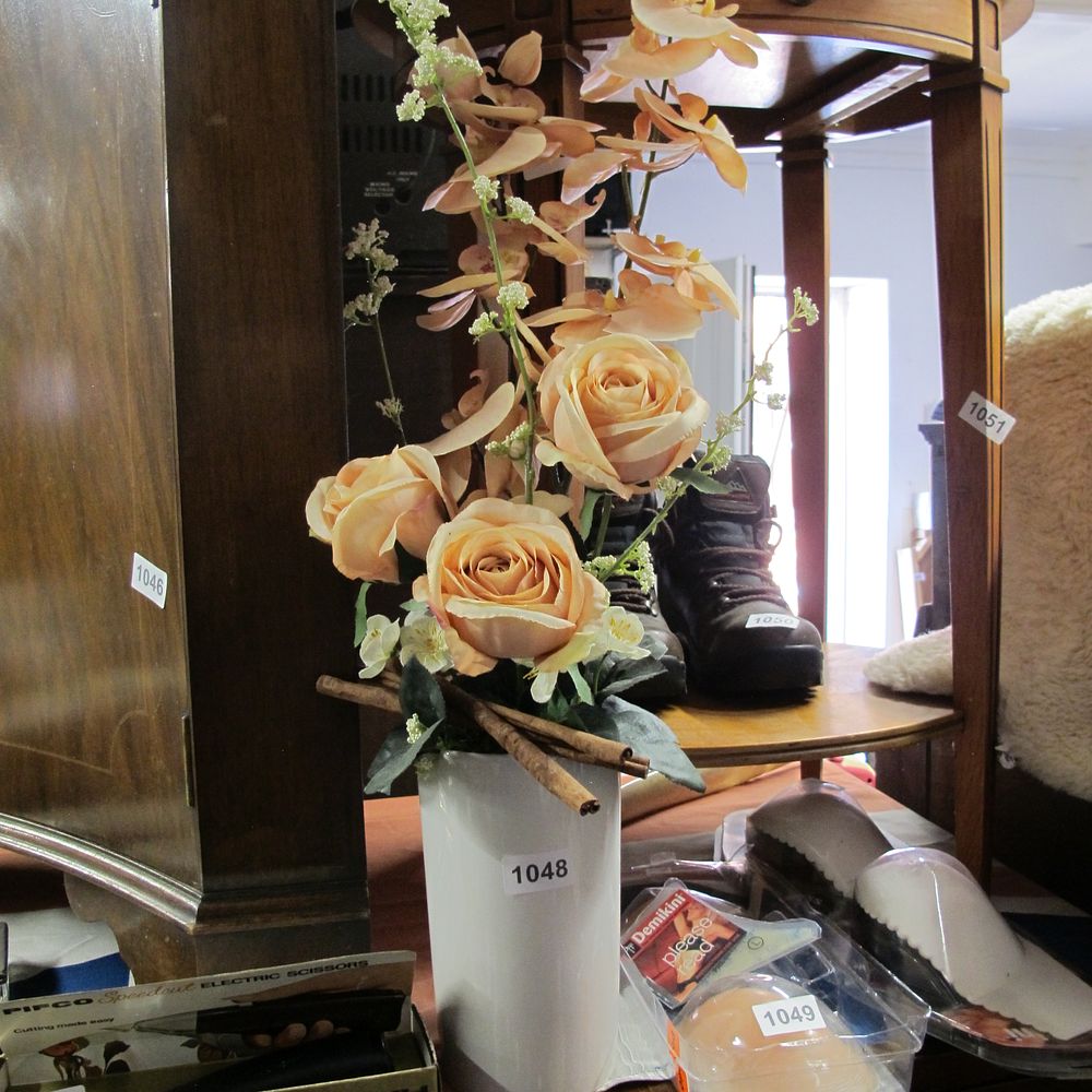 Lot 1048: Vase of artificial flowers
