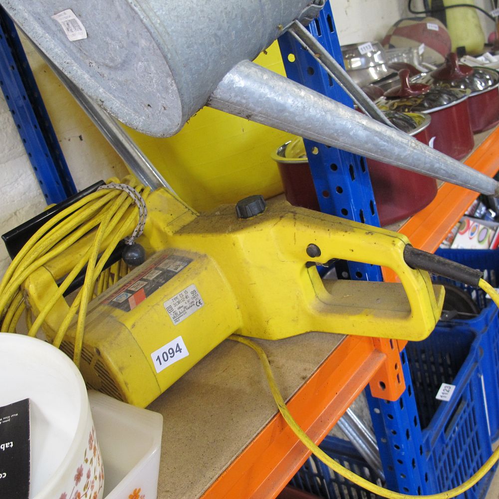 Lot 1094: electric chainsaw