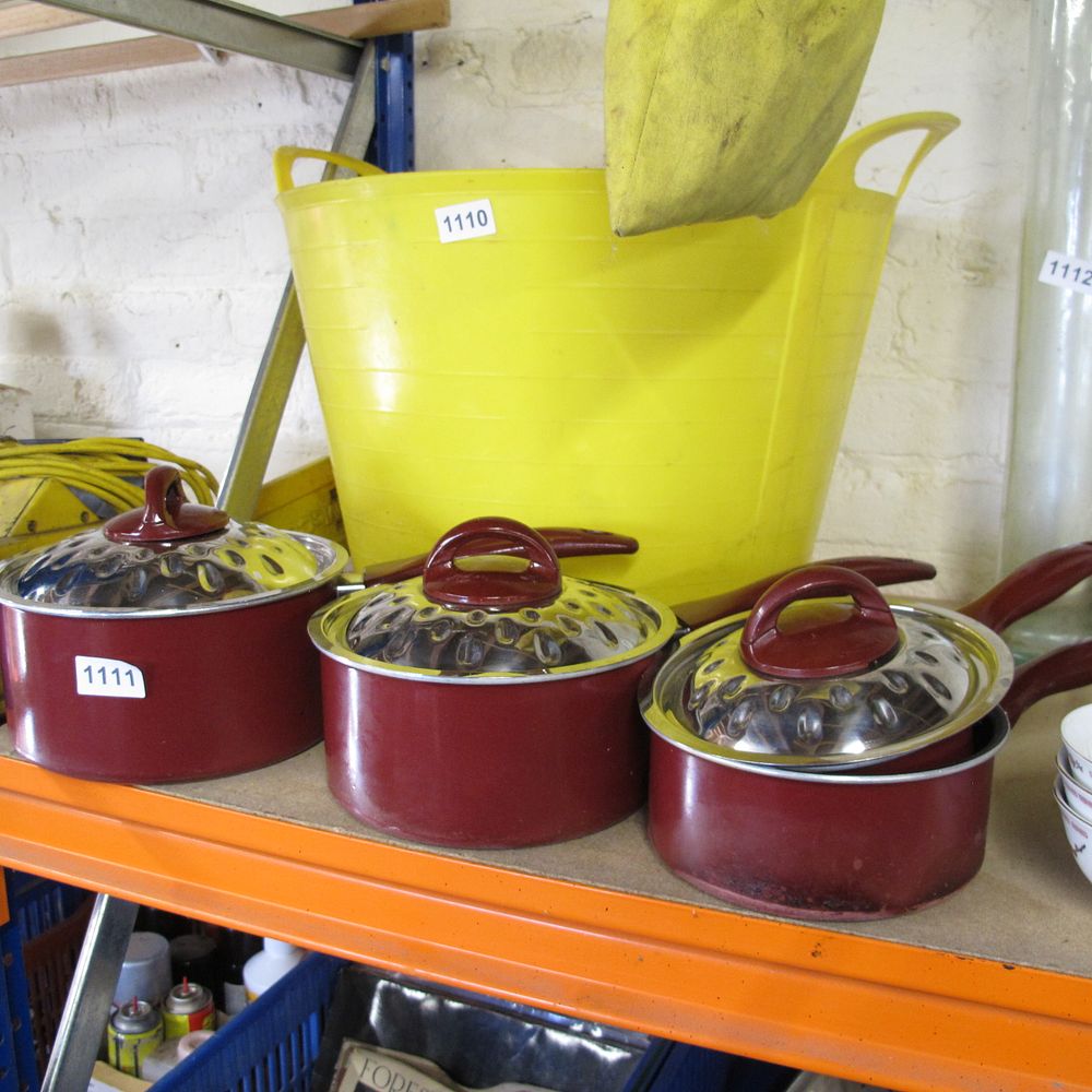 Lot 1111: 3 saucepans with lids