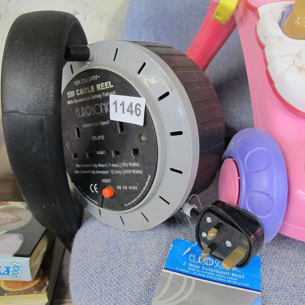 Lot 1146: 5m extension cable 