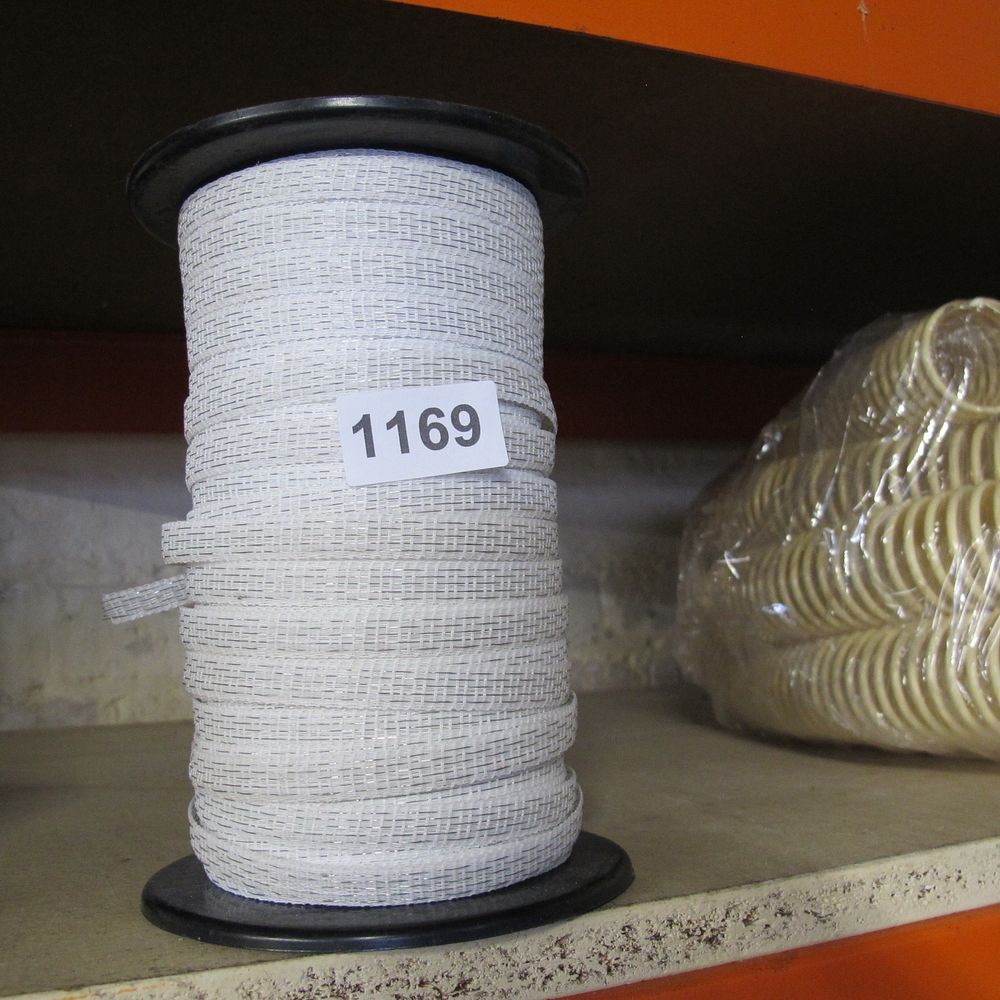 Lot 1169: roll of ribbon