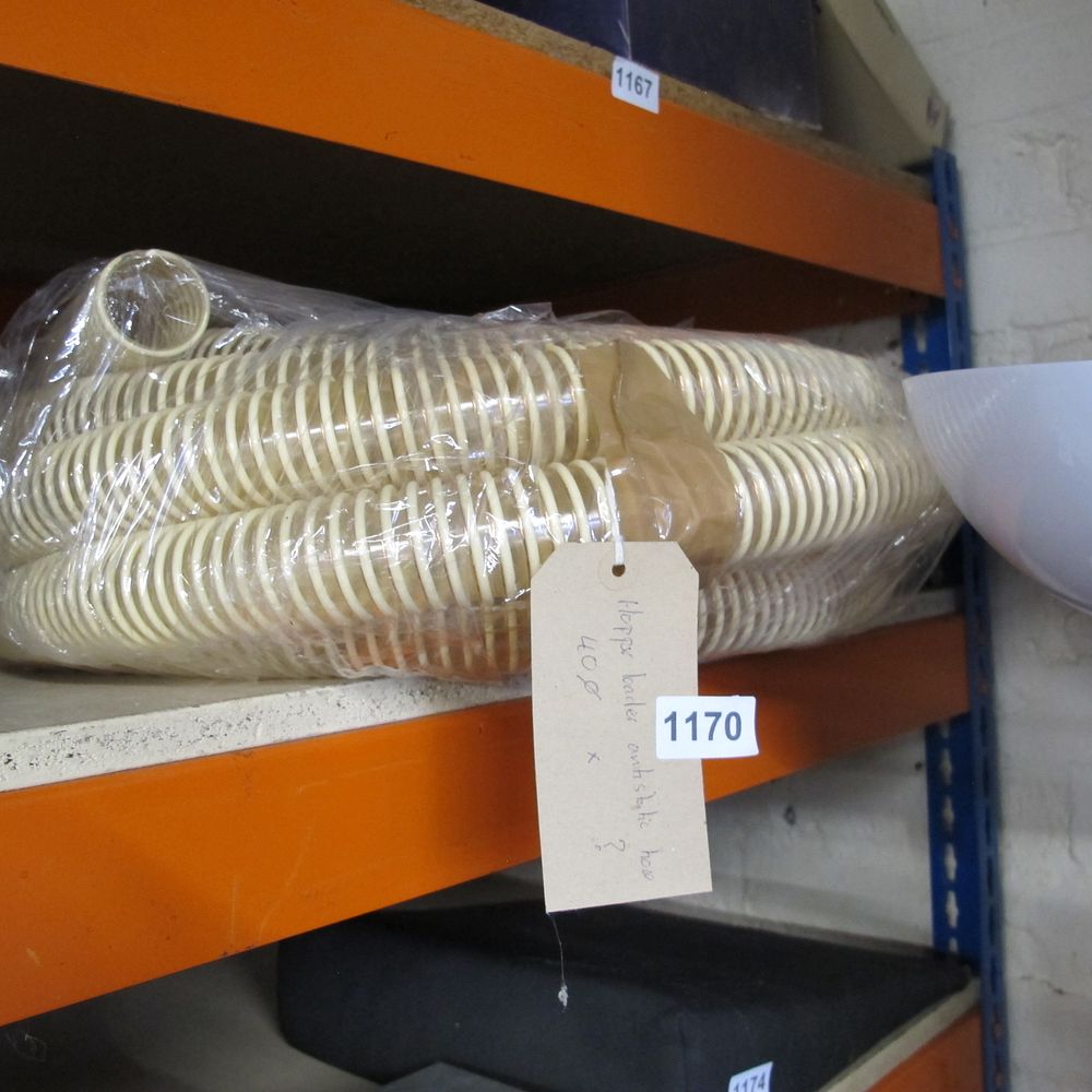 Lot 1170: pipe
