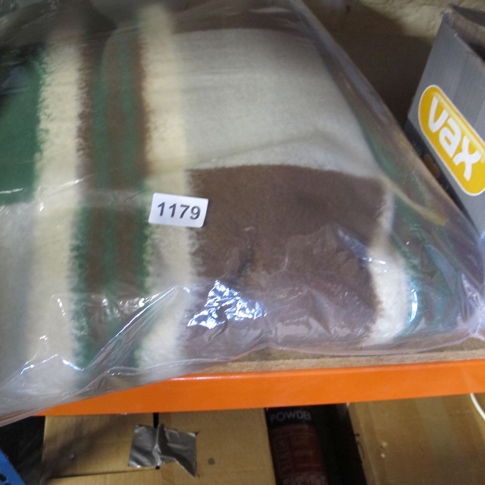 Lot 1179: picnic blanket
