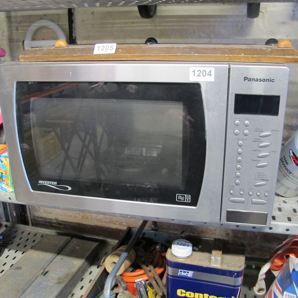 Lot 1204: Panasonic microwave