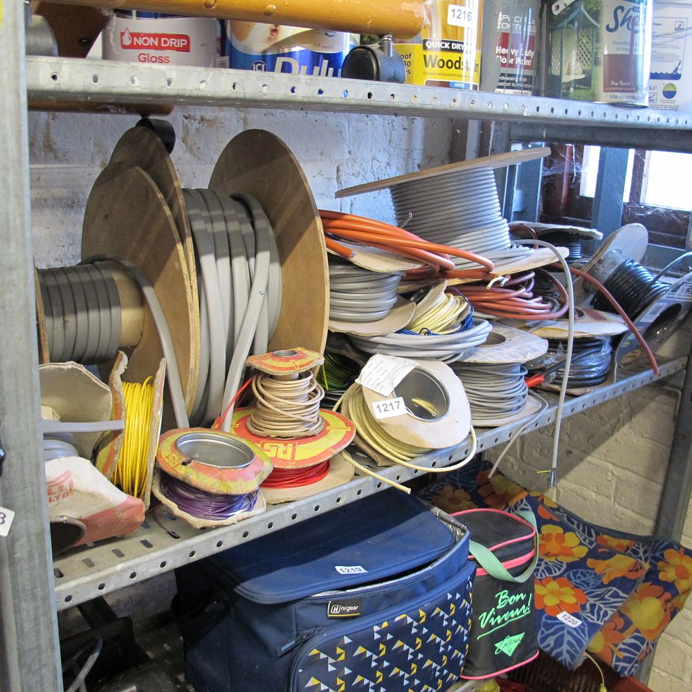 Lot 1217: large qty of cabling