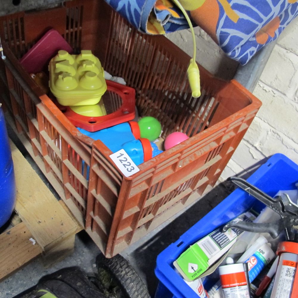 Lot 1223: kids toys