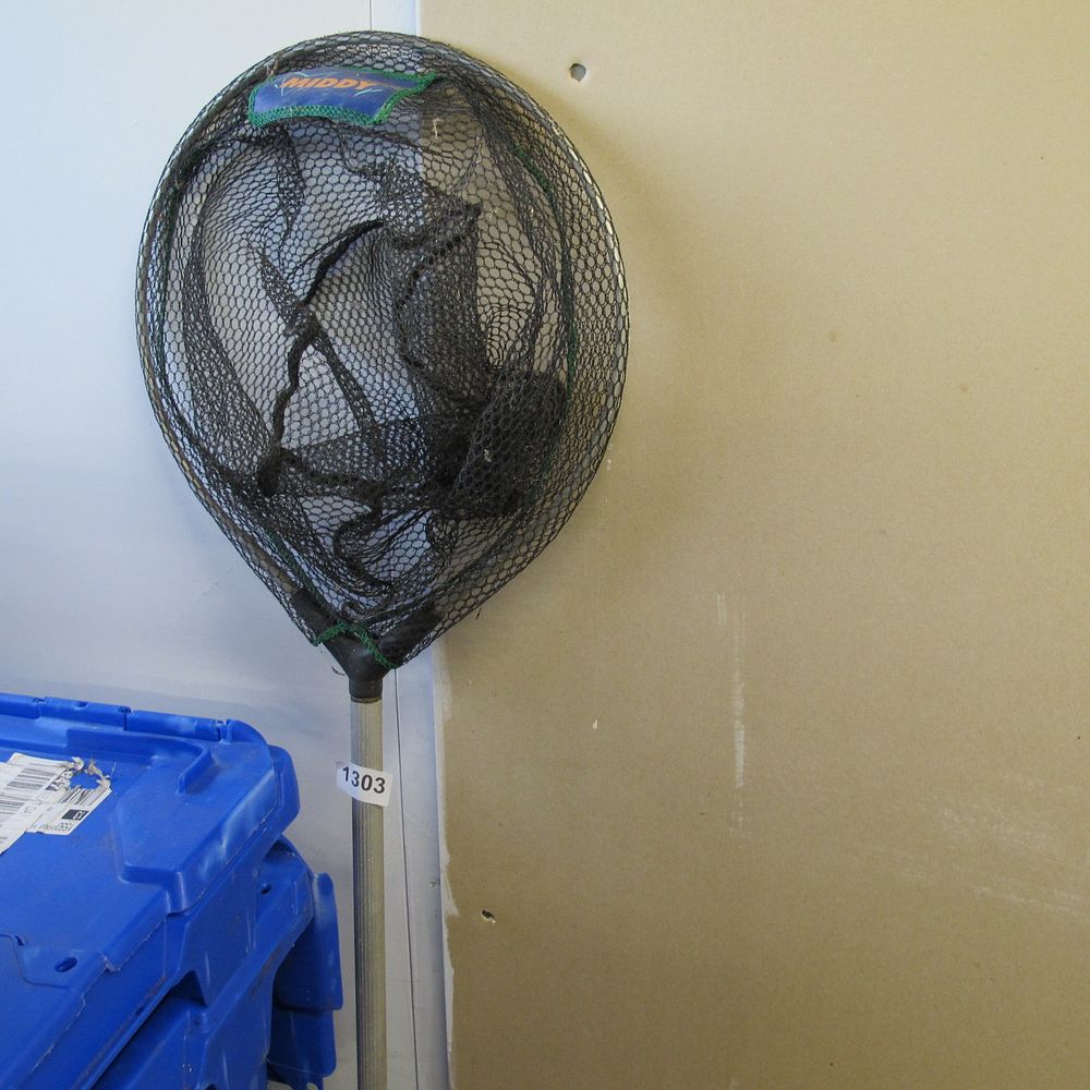 Lot 1303: landing net