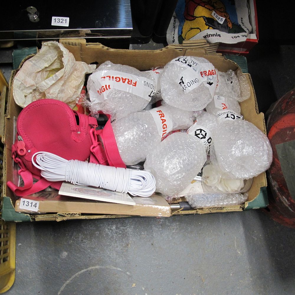 Lot 1314: box of misc