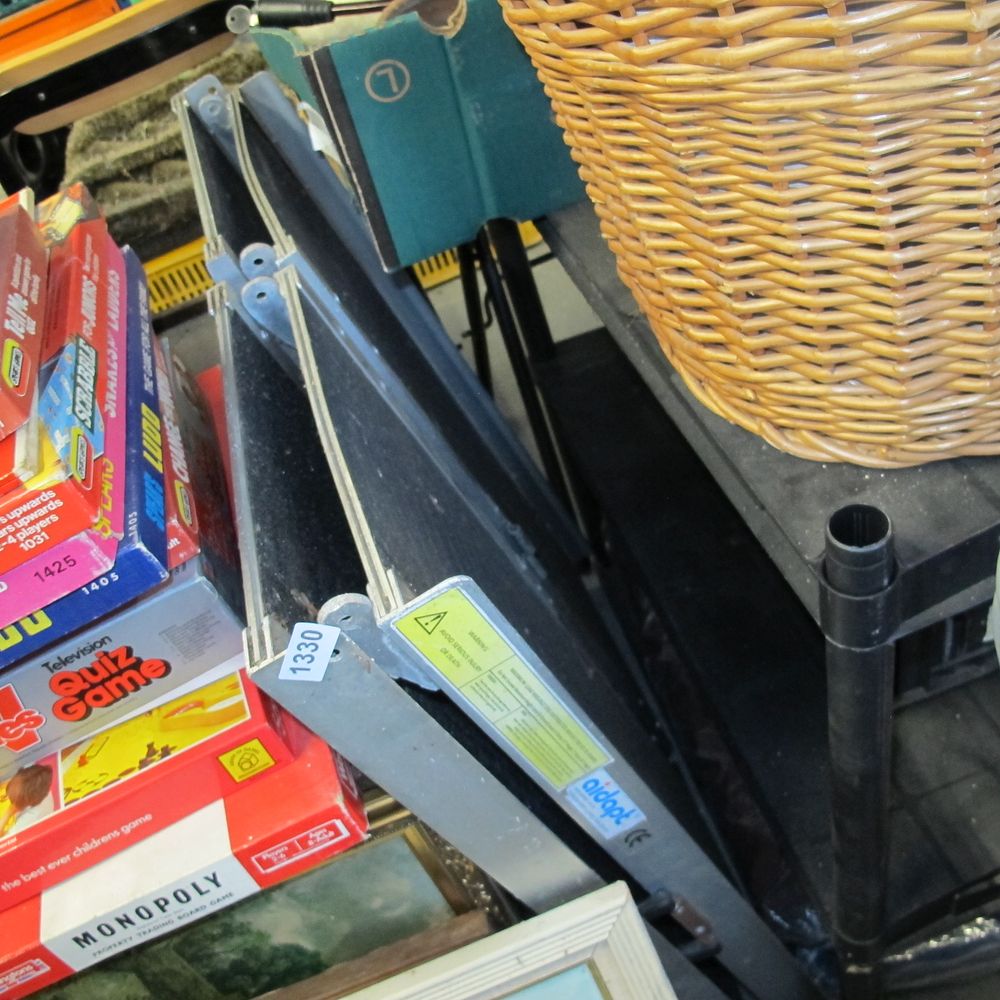 Lot 1330: folding ramps