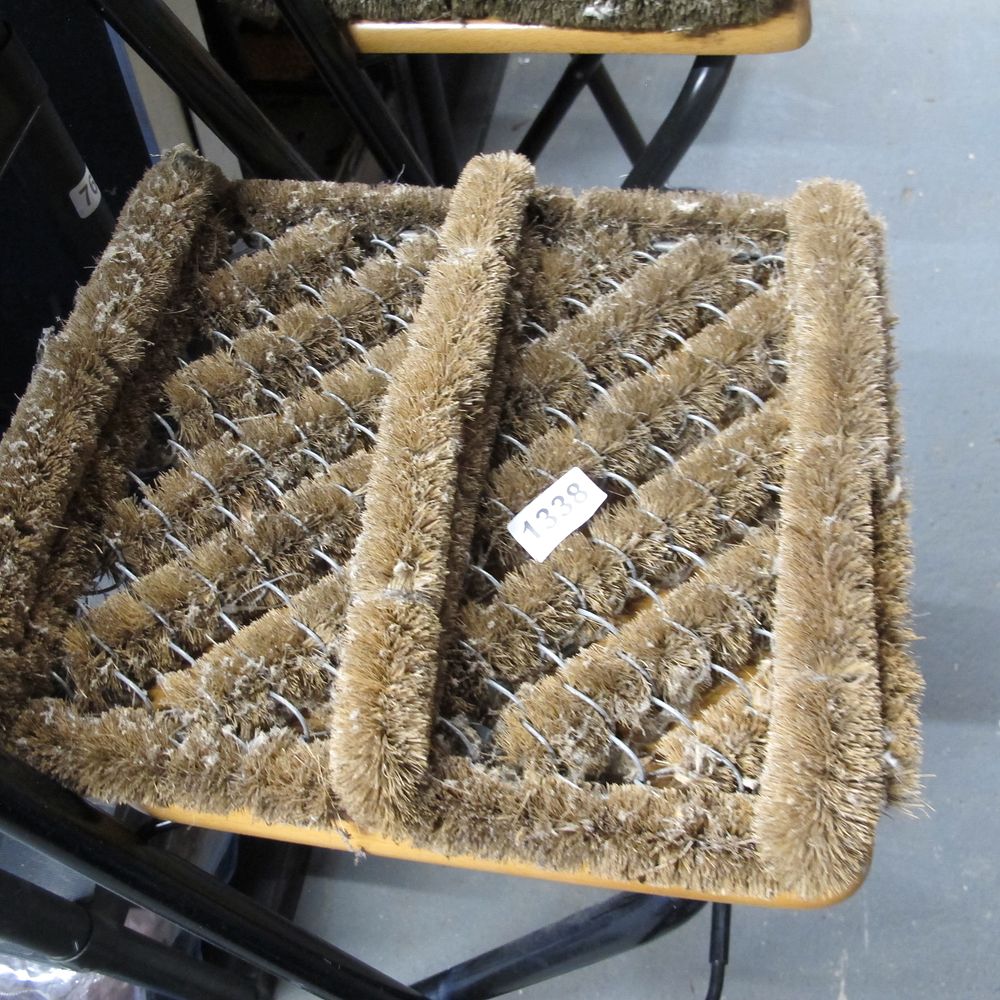 Lot 1338: door mat