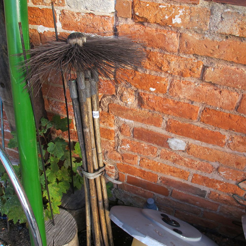 Lot 1359: chimney sweep brush