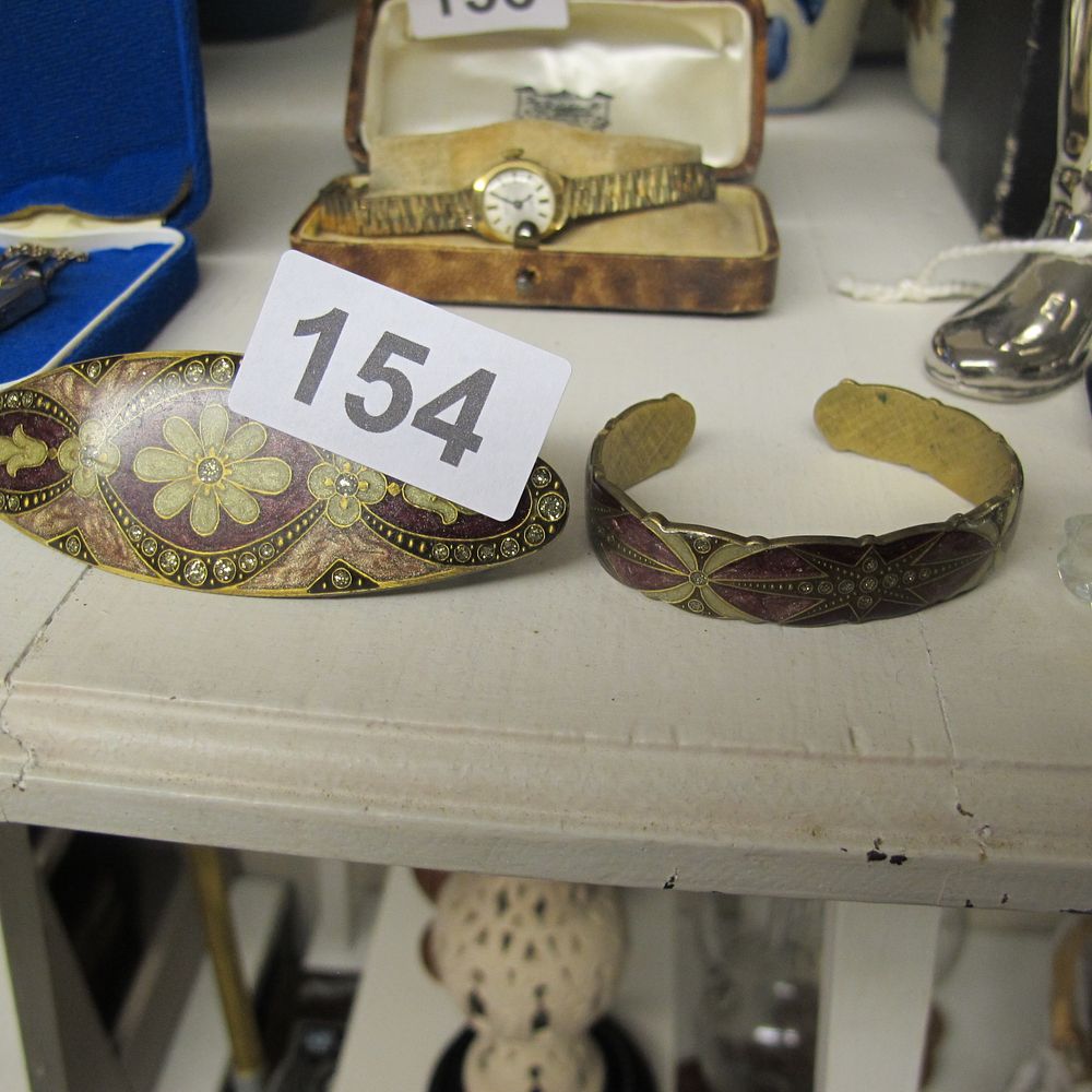 Lot 154: Item 154