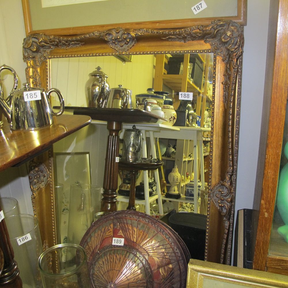 Lot 188: Item 188