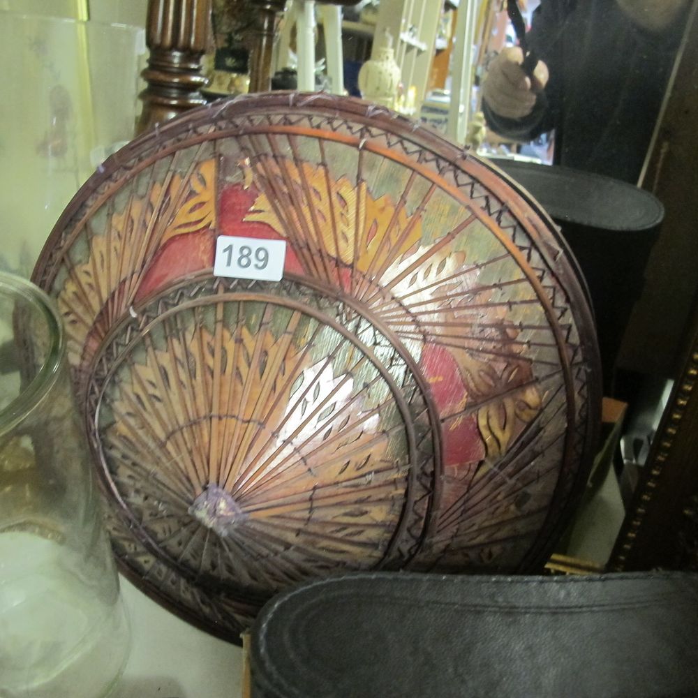 Lot 189: Item 189