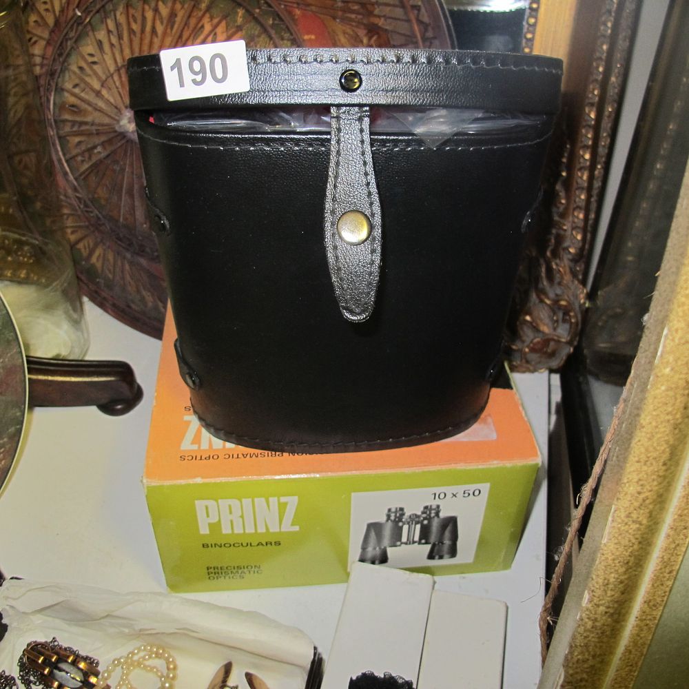 Lot 190: Item 190