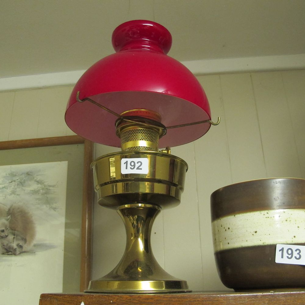 Lot 192: Item 192
