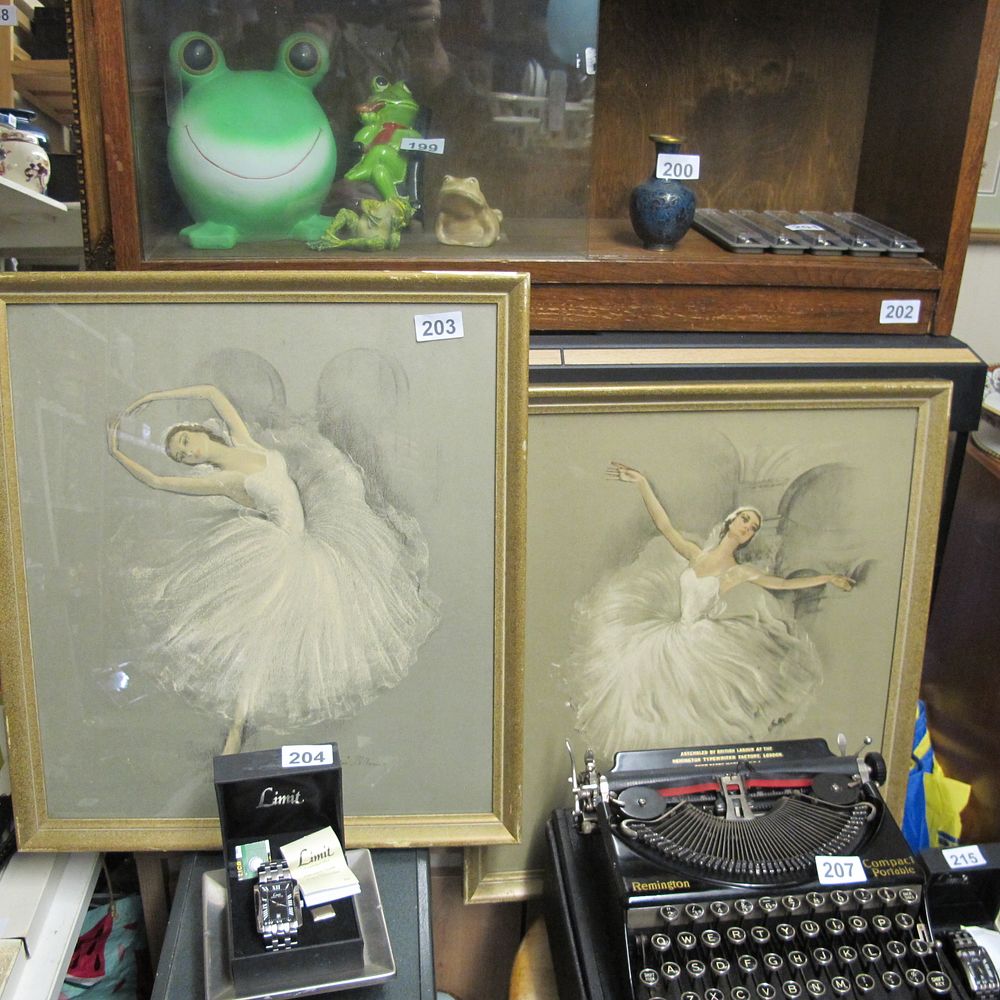 Lot 203: Item 203