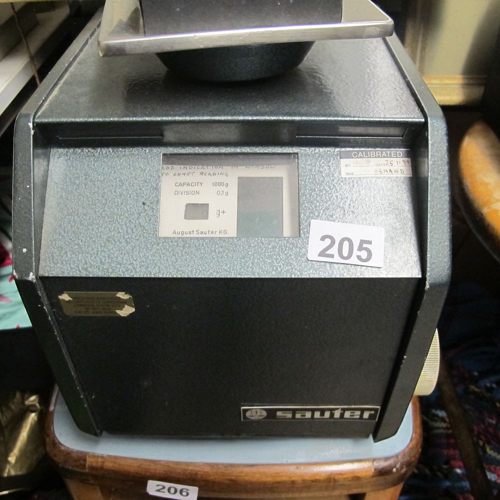 Lot 205: Item 205