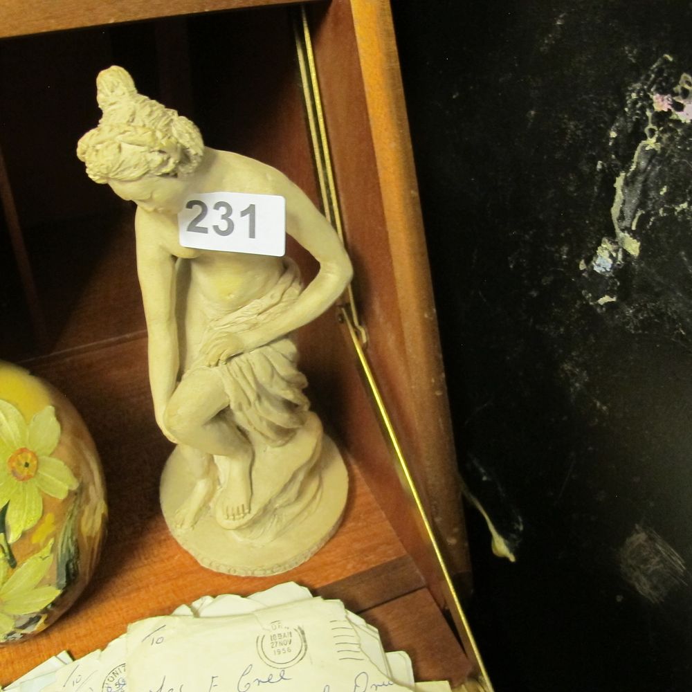 Lot 231: Item 231