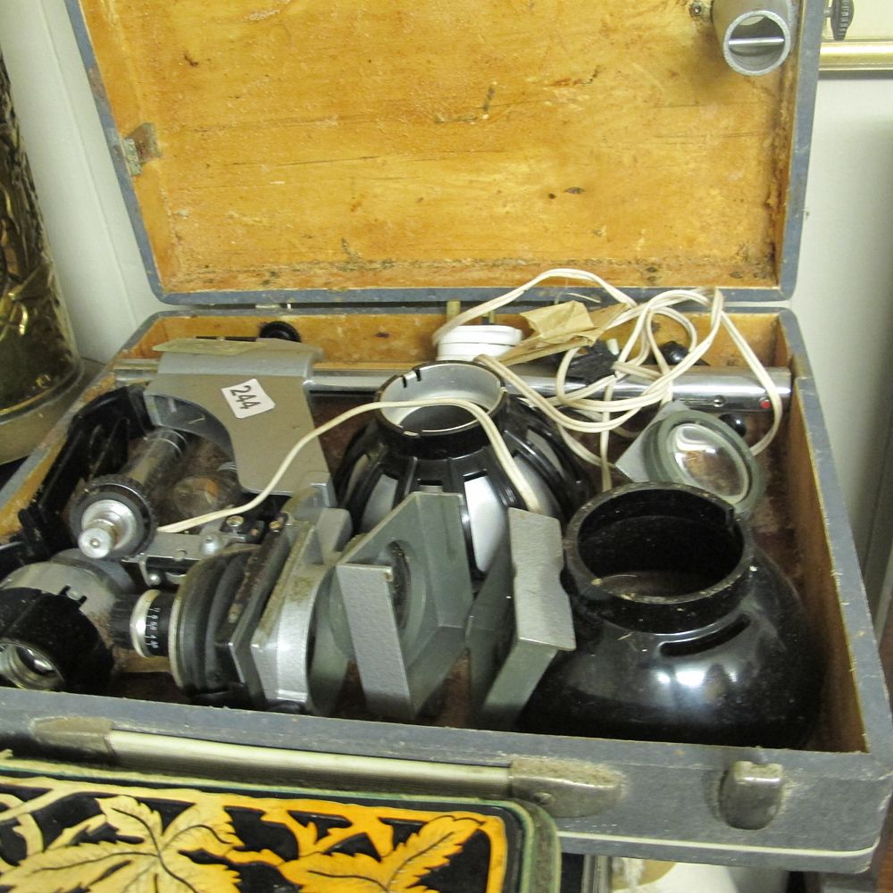 Lot 244: Item 244