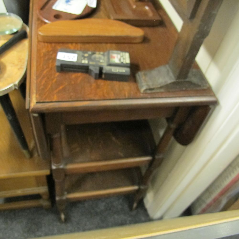 Lot 252: Item 252