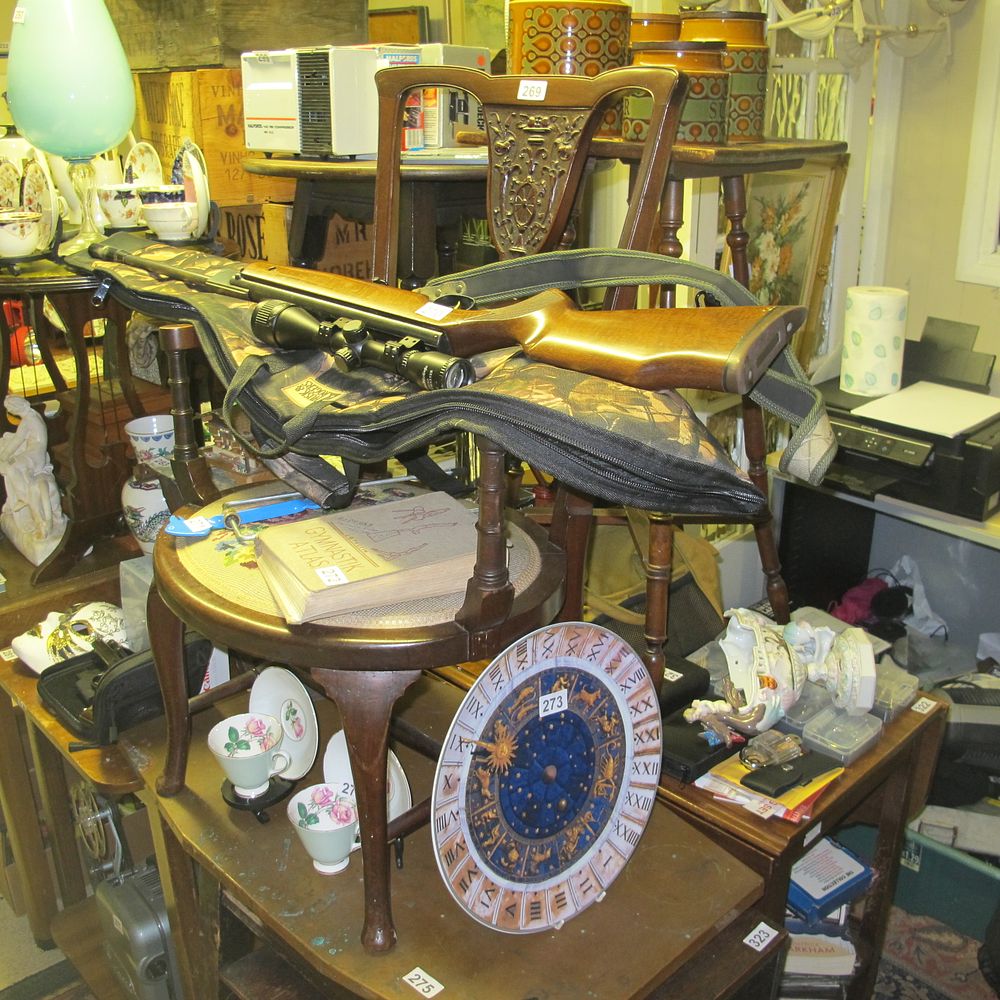 Lot 269: Item 269