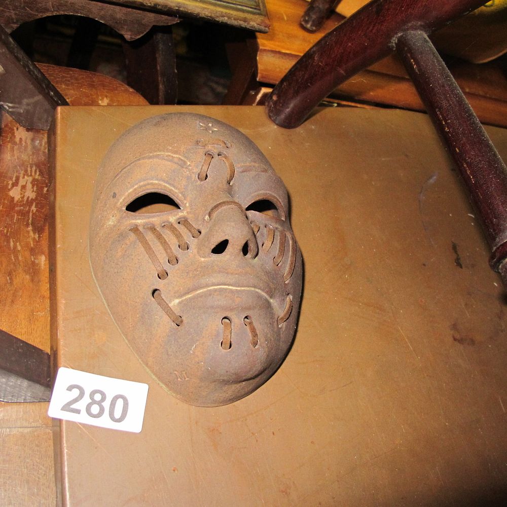 Lot 280: Item 280