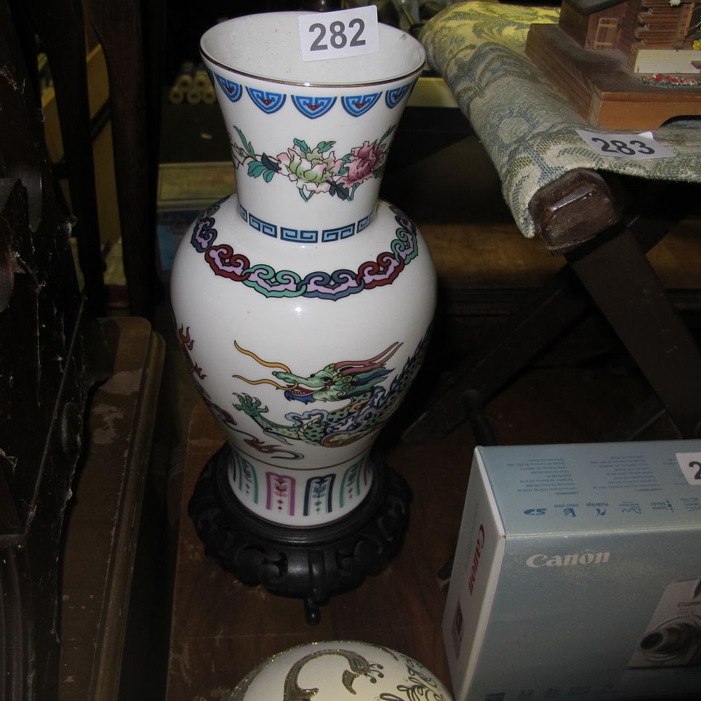 Lot 282: Item 282