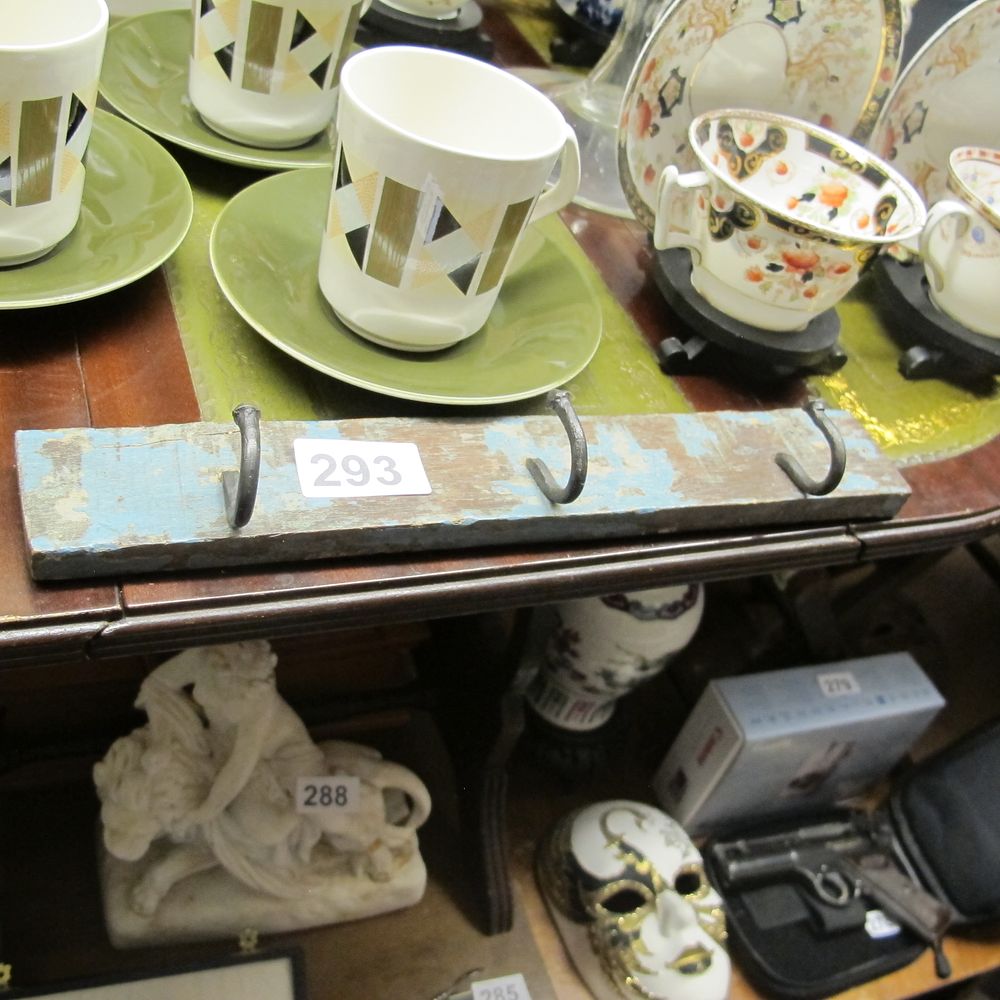 Lot 293: Item 293