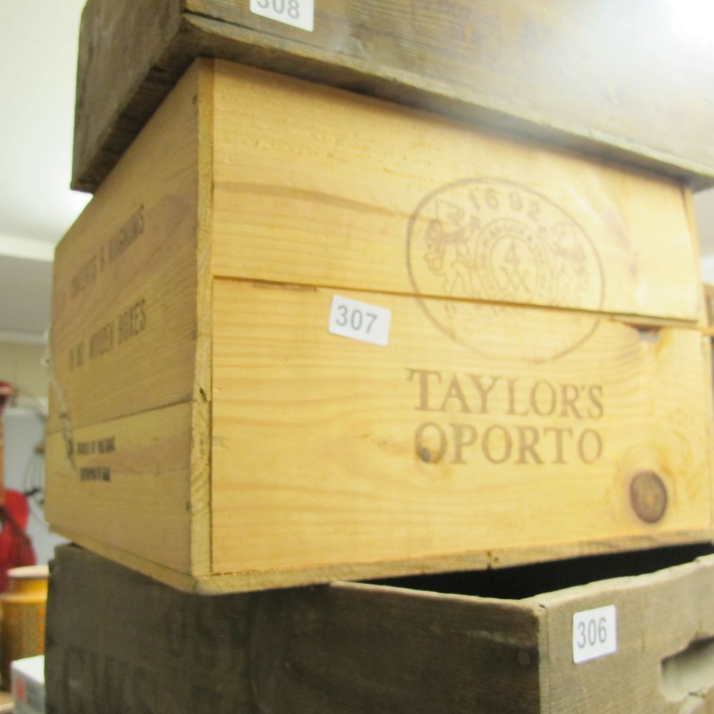 Lot 307: Item 307