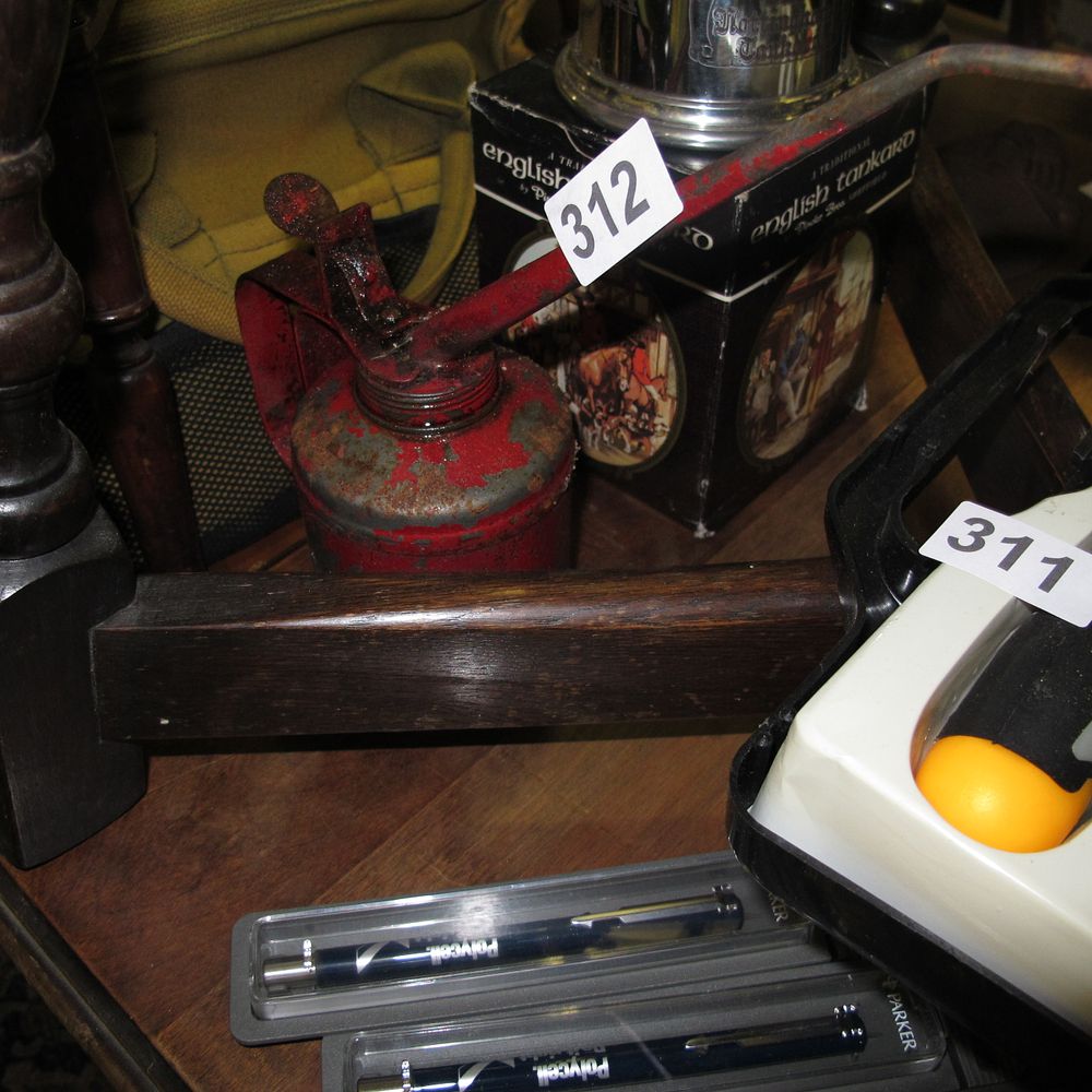 Lot 312: Item 312