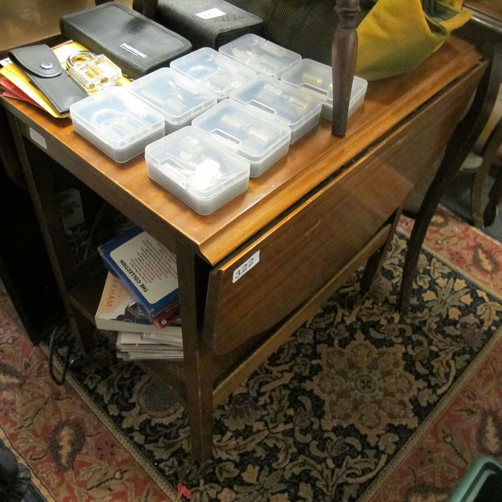 Lot 322: Item 322