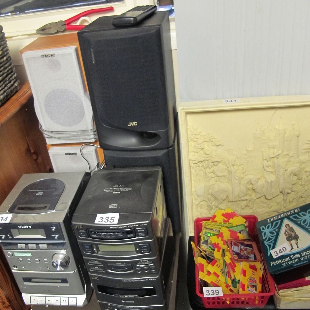 Lot 335: Item 335