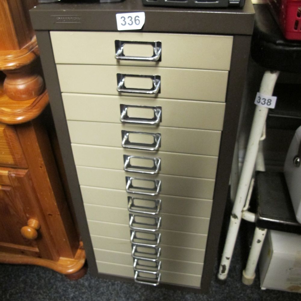 Lot 336: Item 336