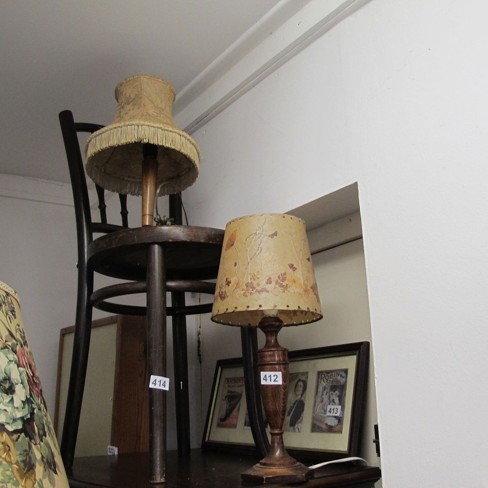 Lot 412: Item 412