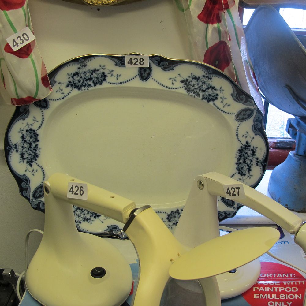 Lot 428: Item 428