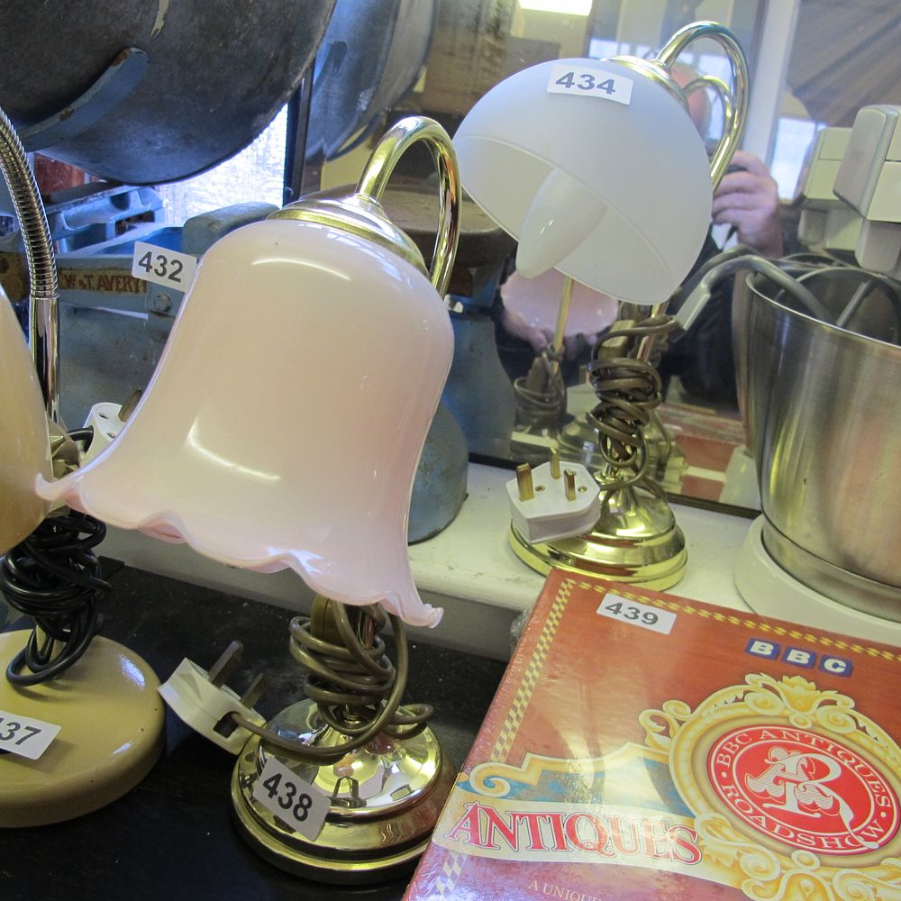Lot 438: Item 438