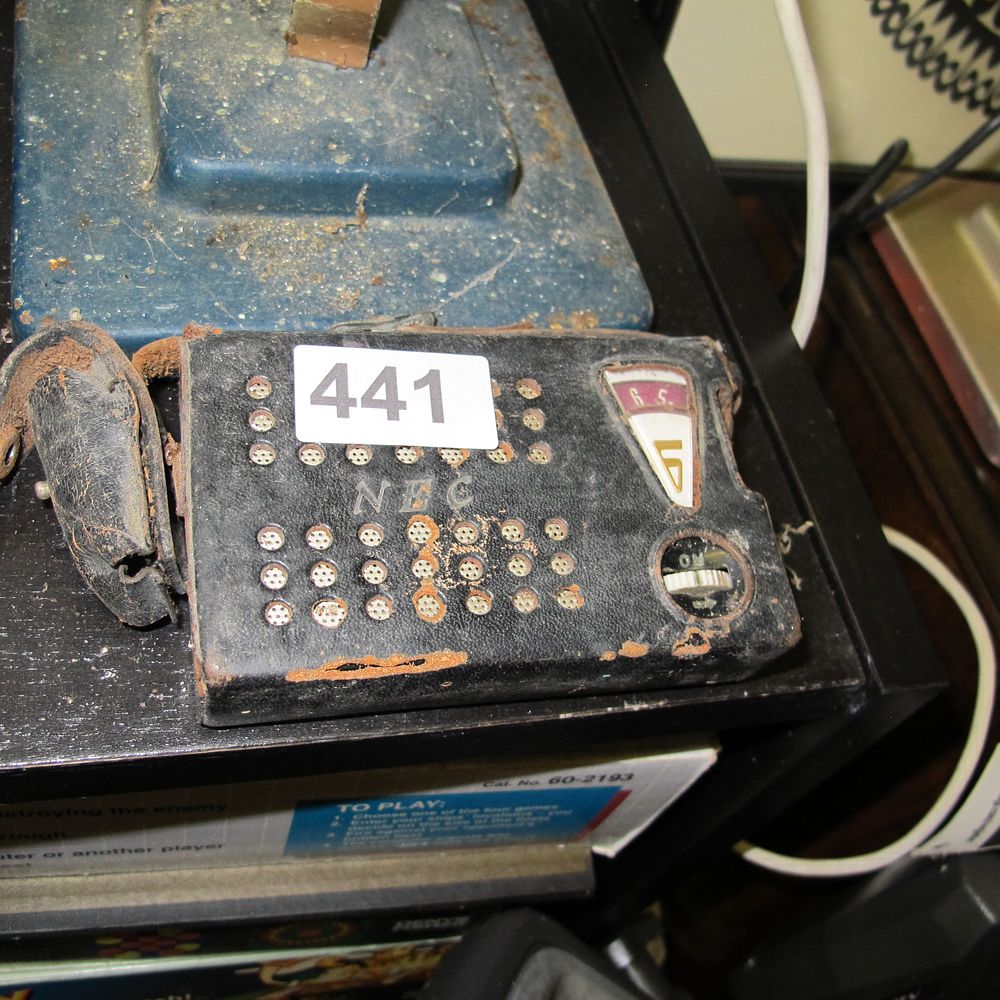 Lot 441: Item 441