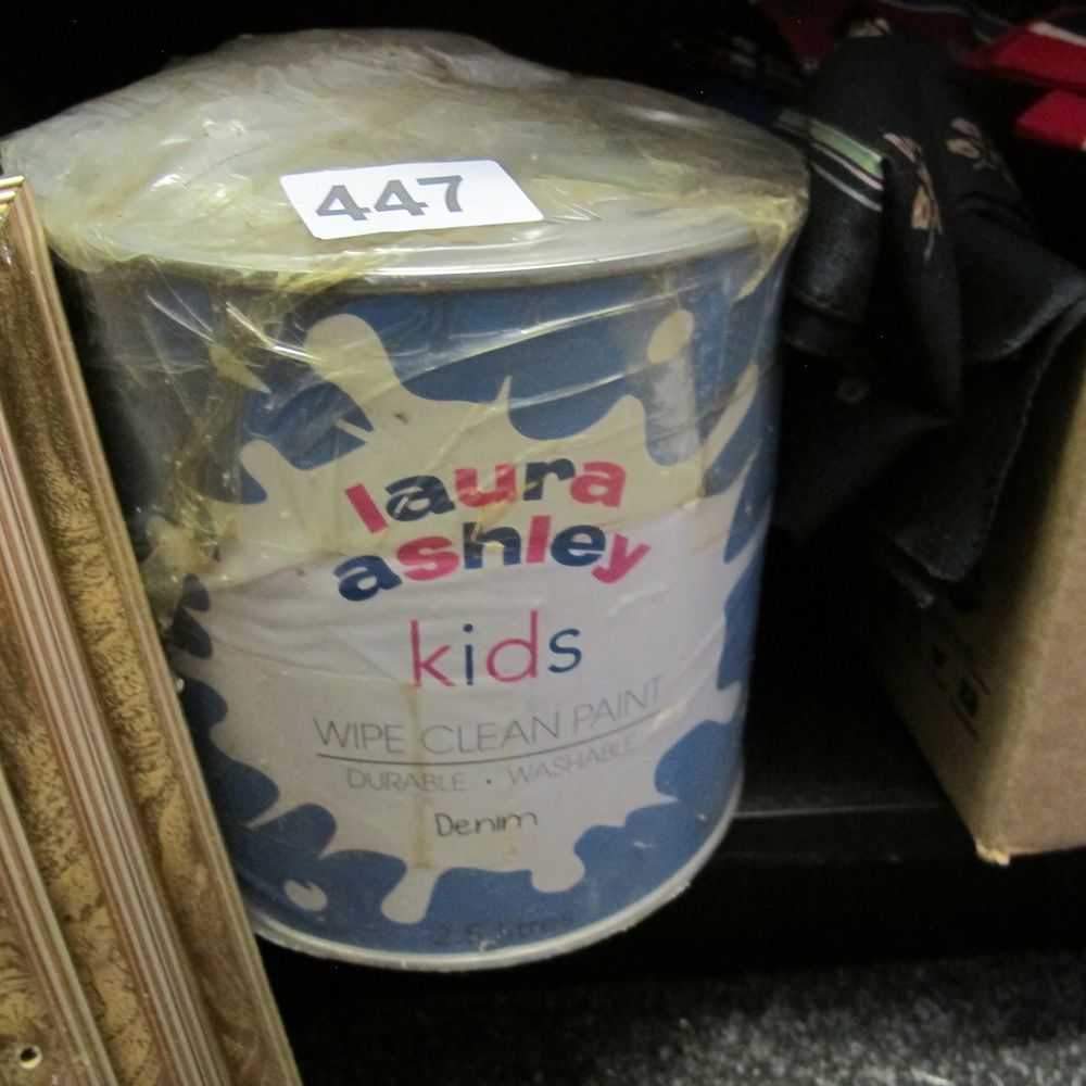 Lot 447: Item 447