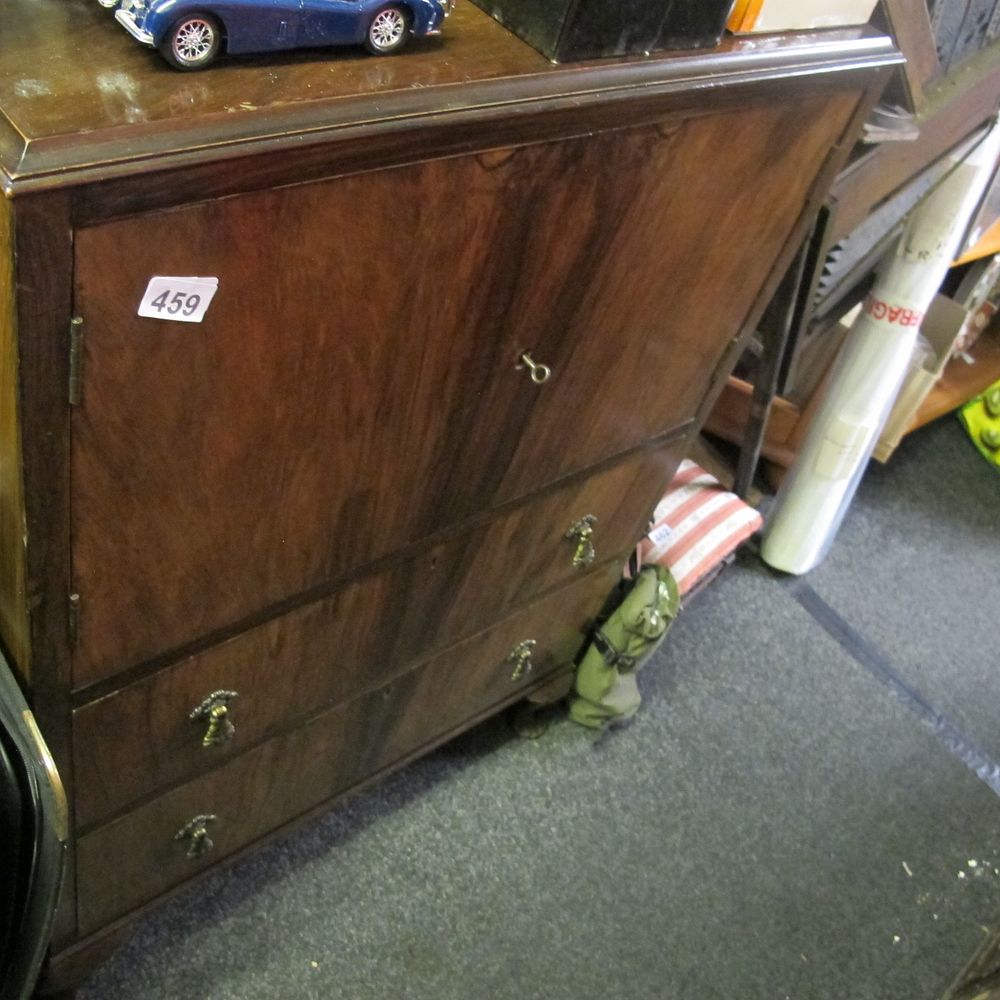 Lot 459: Item 459
