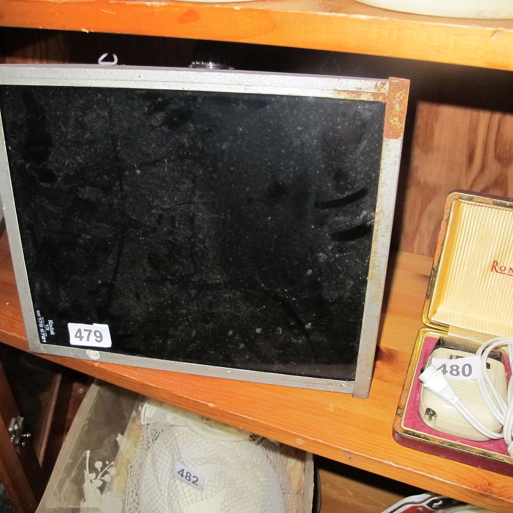 Lot 479: Item 479