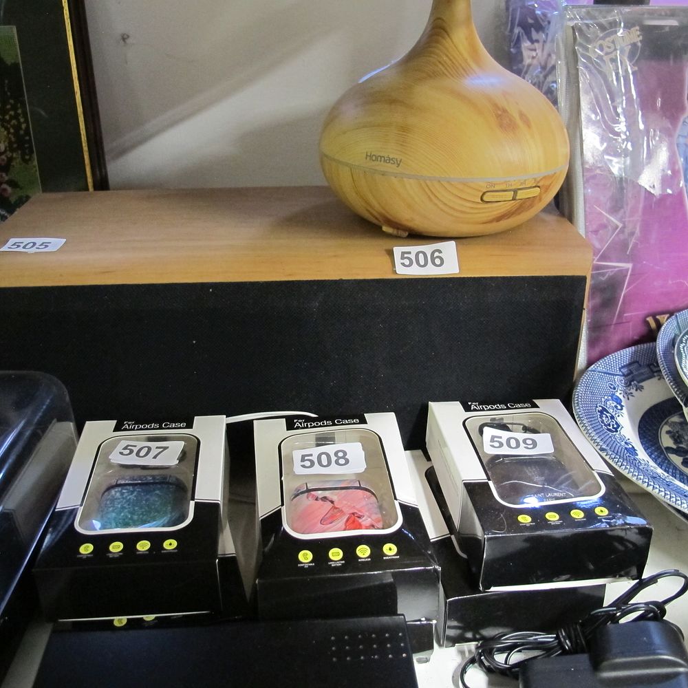 Lot 505: Item 505