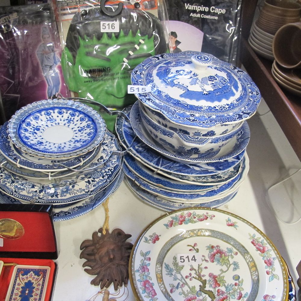 Lot 515: Item 515