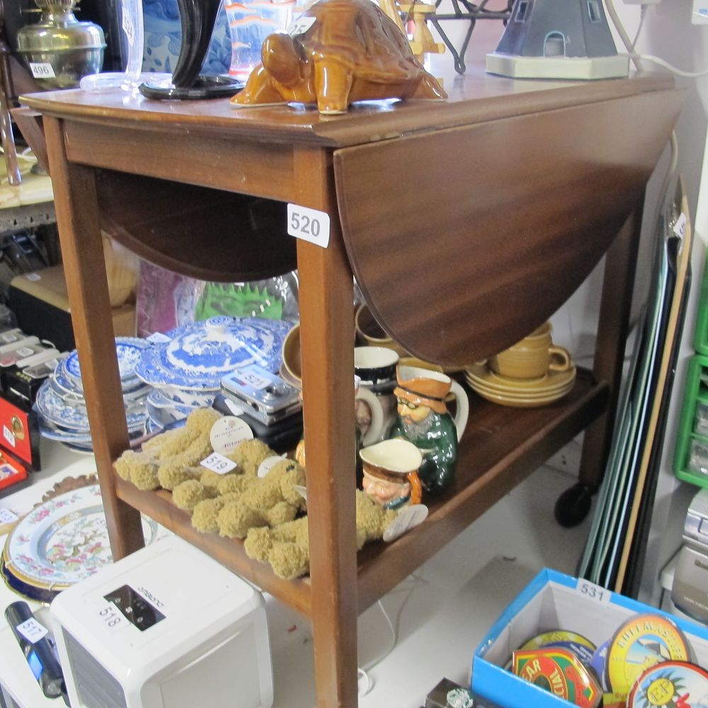 Lot 520: Item 520