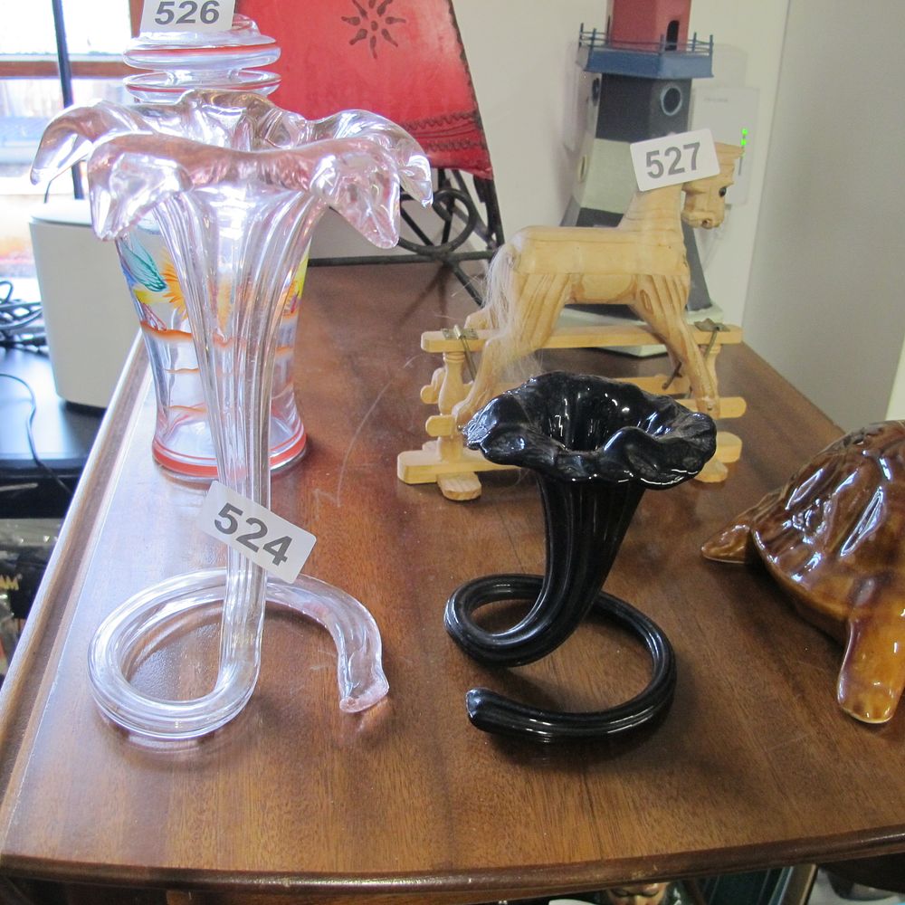 Lot 524: Item 524