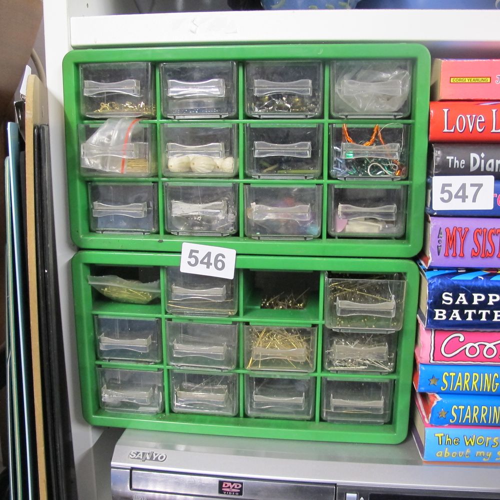 Lot 546: Item 546