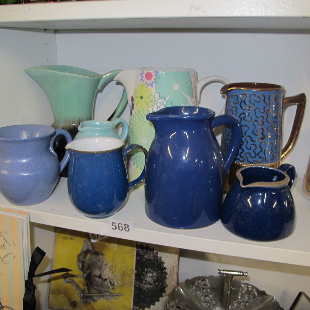 Lot 568: Item 568