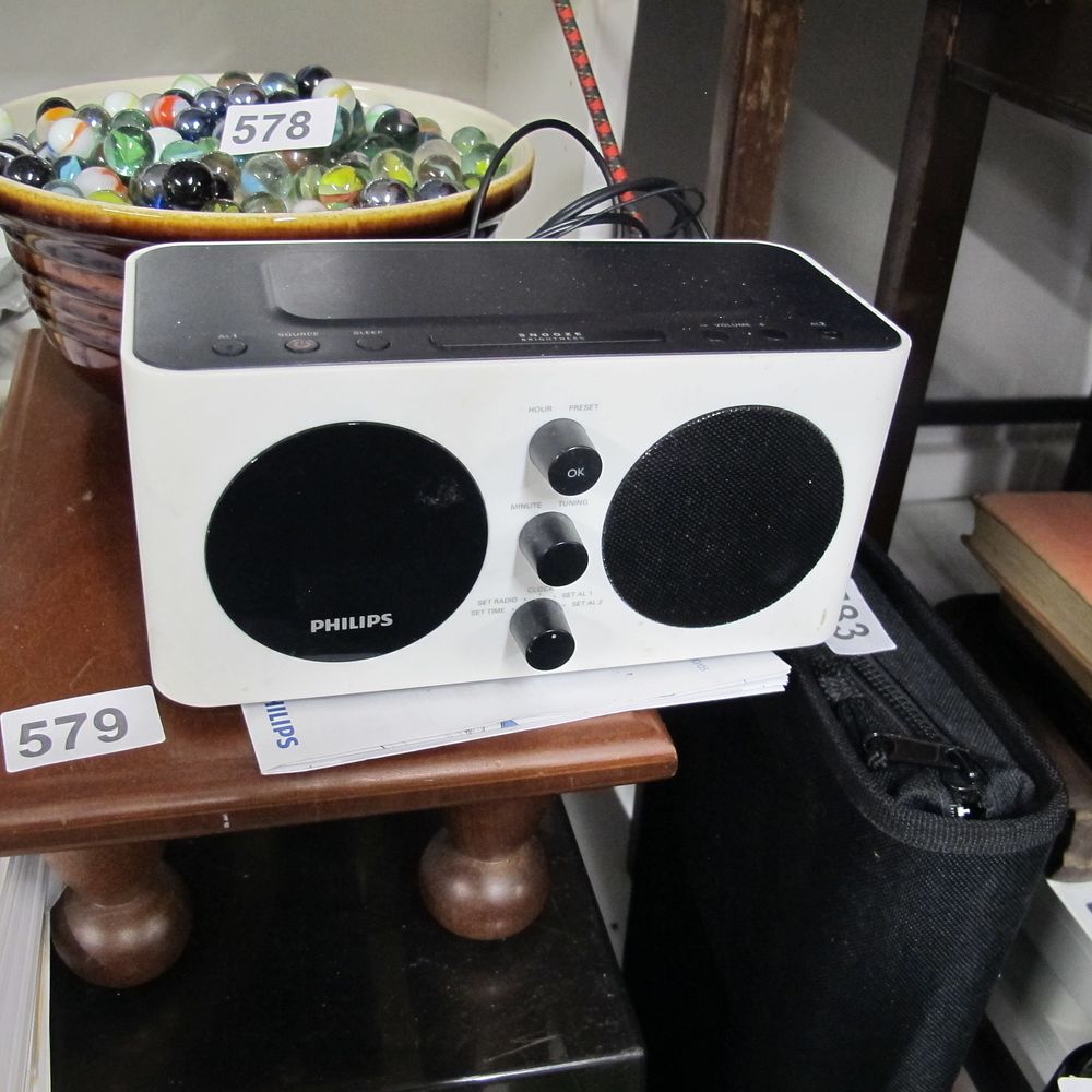 Lot 579: Item 579