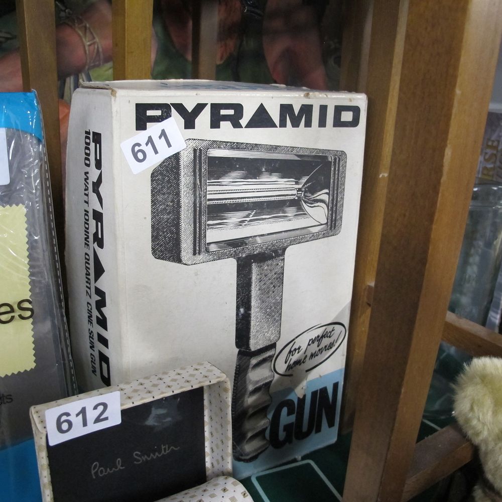 Lot 611: Item 611