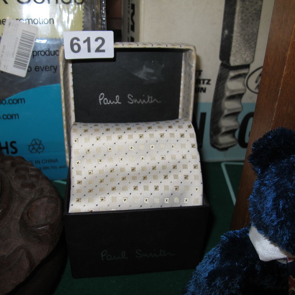 Lot 612: Item 612
